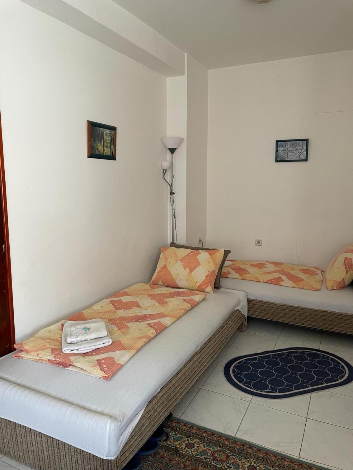 Nela Apartmani Ниш Екстер'єр фото