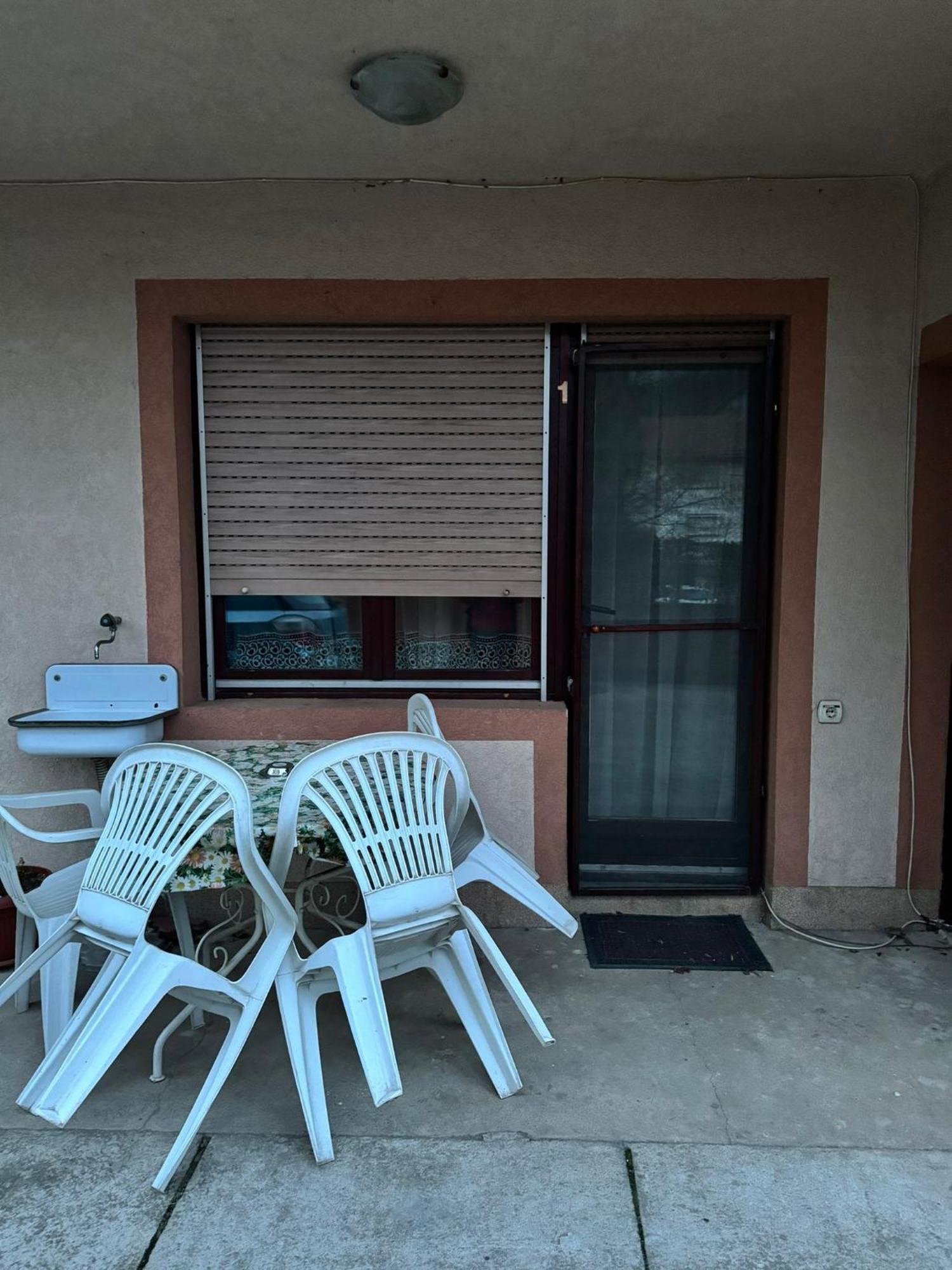Nela Apartmani Ниш Екстер'єр фото