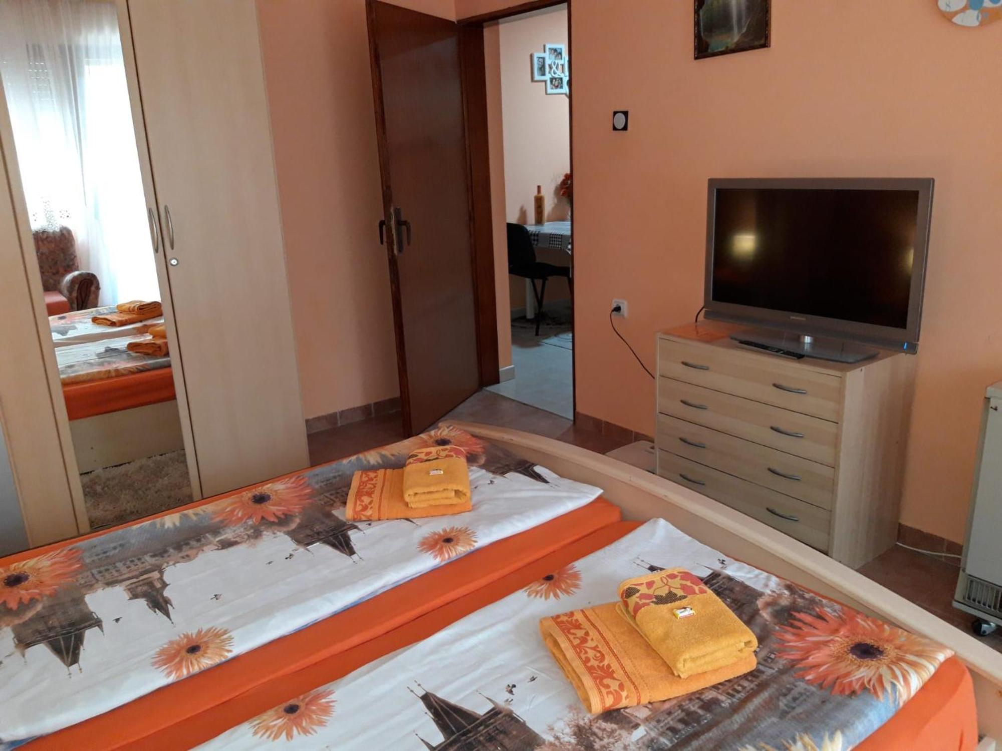 Nela Apartmani Ниш Екстер'єр фото