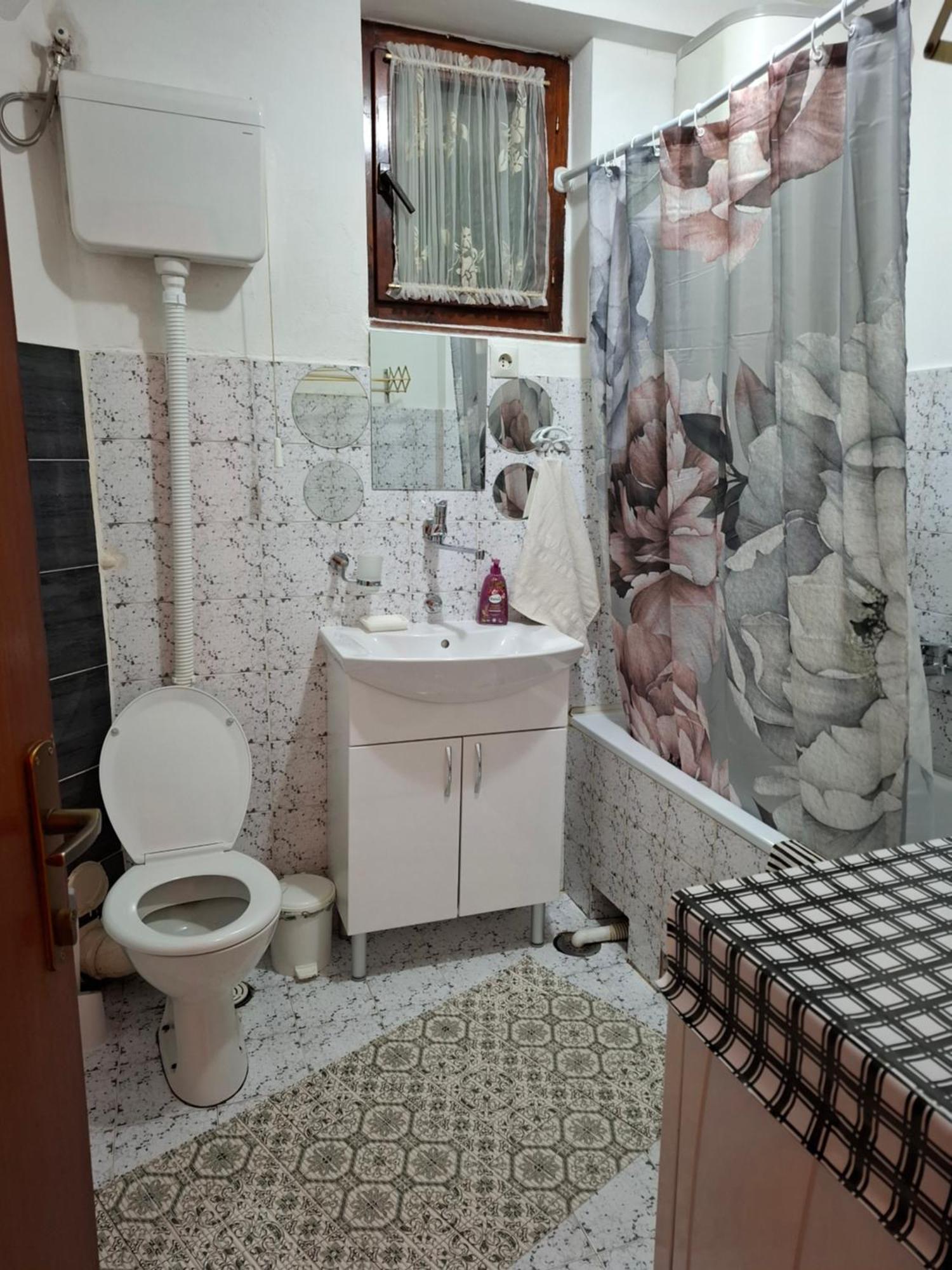 Nela Apartmani Ниш Екстер'єр фото