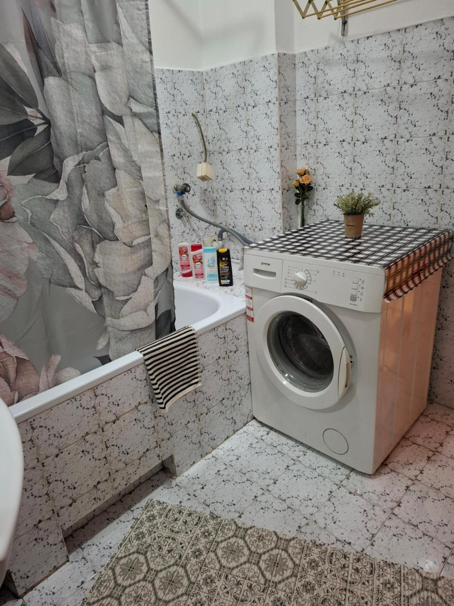 Nela Apartmani Ниш Екстер'єр фото