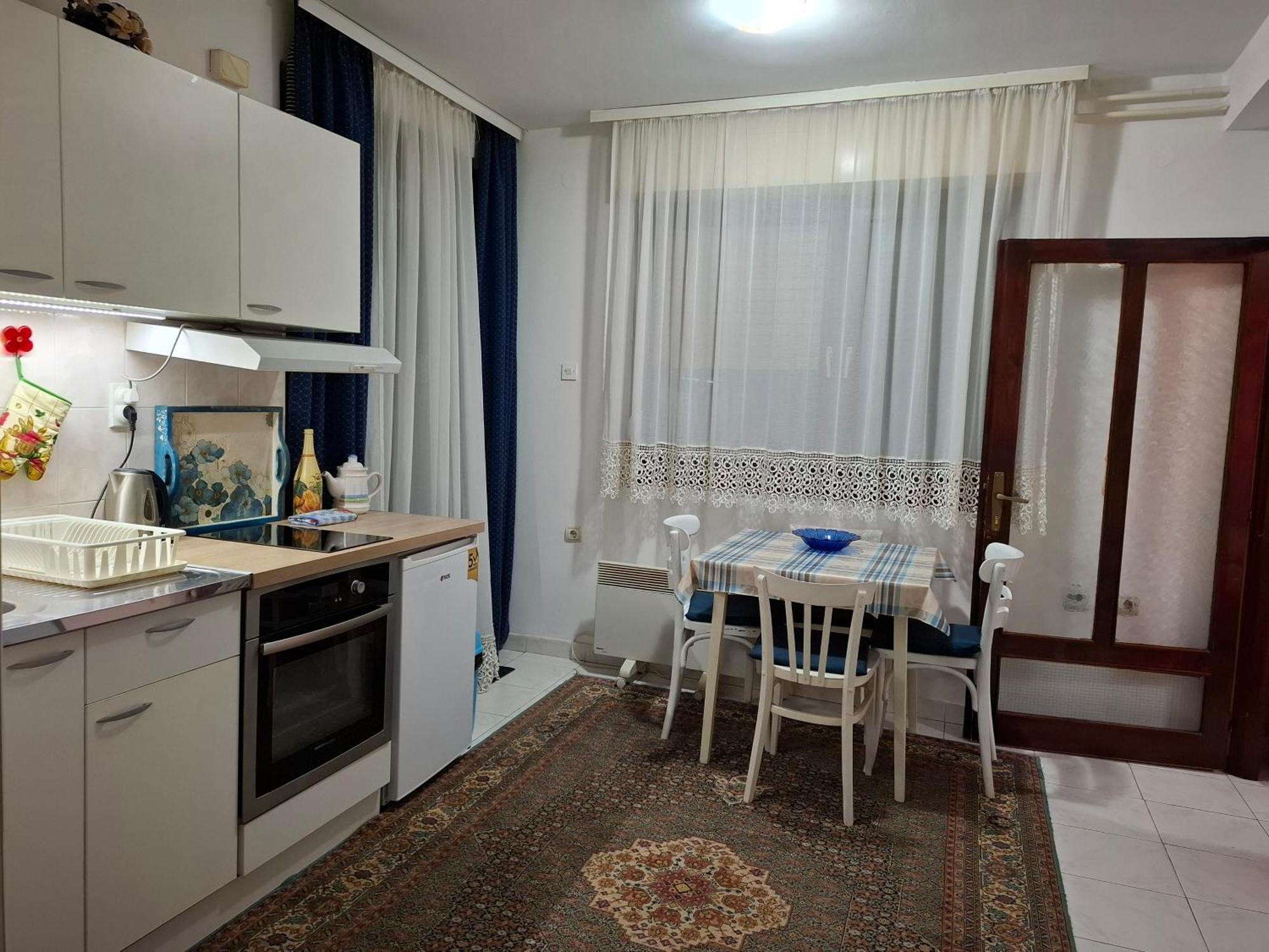 Nela Apartmani Ниш Екстер'єр фото